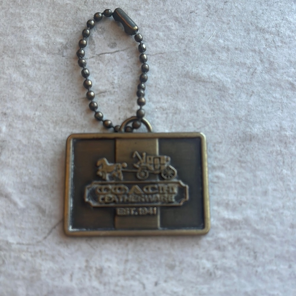 Coach Vintage horse and carriage Hangtag
